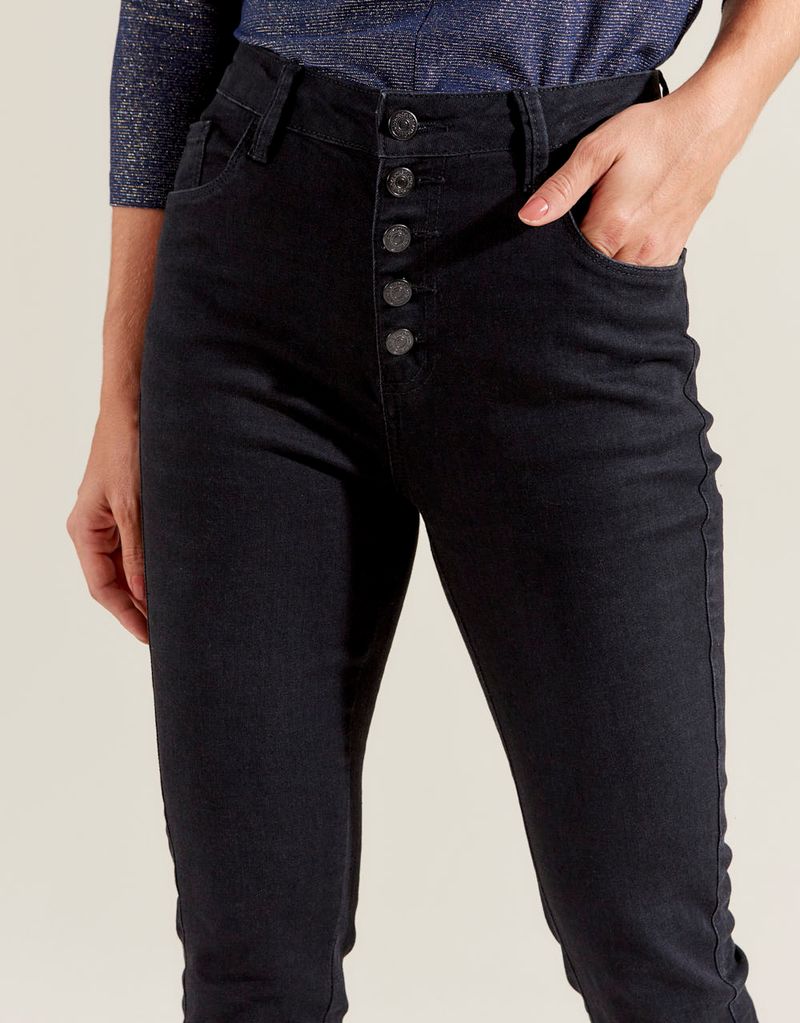 026598_0002_2-CALCA-SKINNY-BLACK-BOTOES