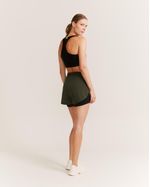 790106_0037_2-SHORT-FRALDADO