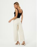 022997_0003_2-CALCA-PANTACOURT-WHITE-JEANS