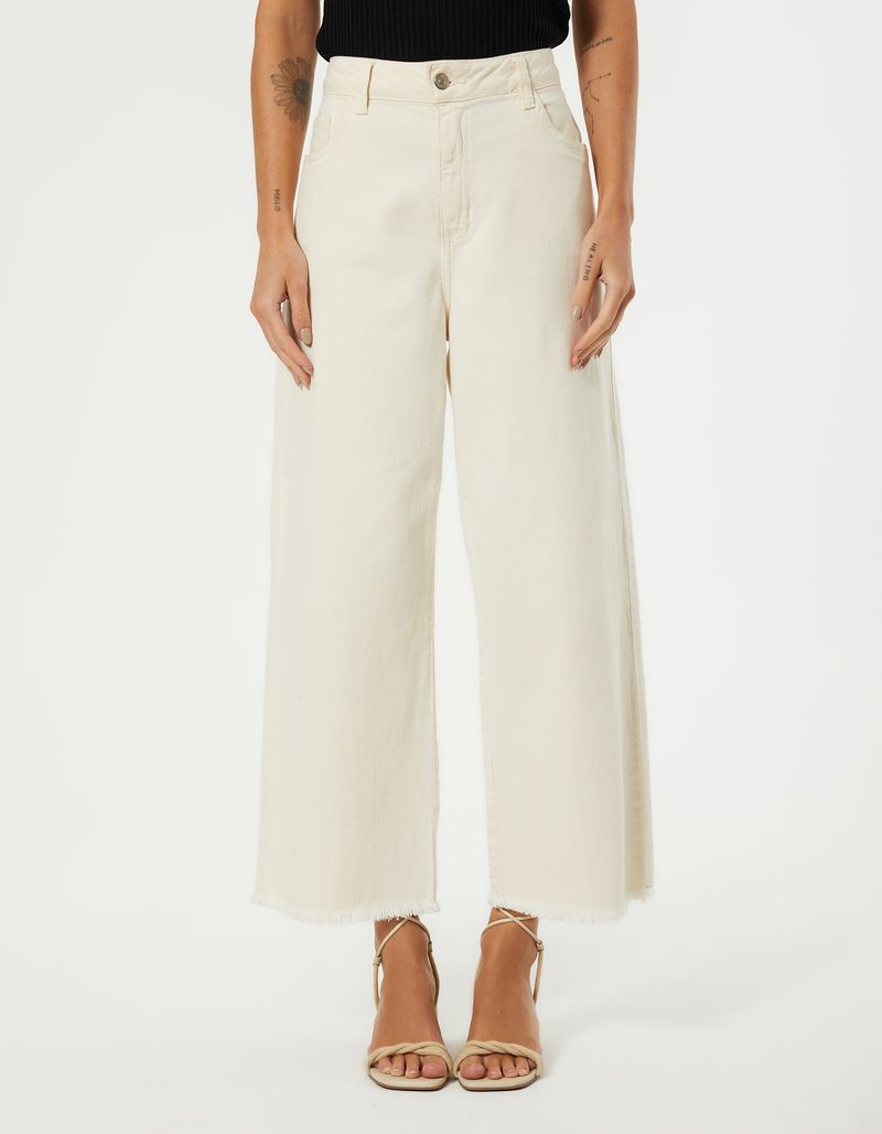 022997_0003_3-CALCA-PANTACOURT-WHITE-JEANS