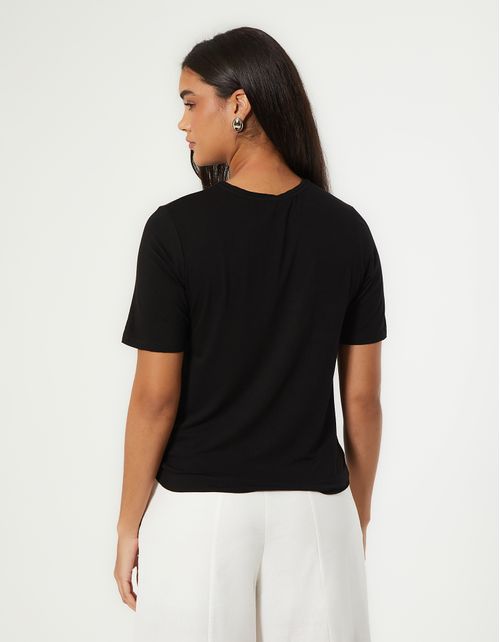 Blusa Malha Bordado Frente - Preto