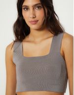 900197_0019_3-BLUSA-TRICOT-CROPPED-DECOTE-QUADRADO