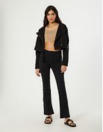 900197_0005_4-BLUSA-TRICOT-CROPPED-DECOTE-QUADRADO