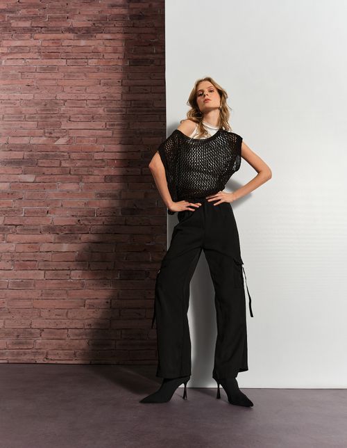 Calça Cargo Bolsos Laterais - Preto