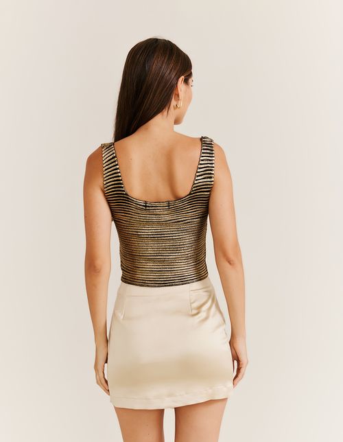 Blusa Tricot Cropped Decote u - Preto Com Ouro