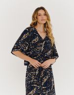 028789_1055_5-BLUSA-ESTAMPADA-CONSTELACAO