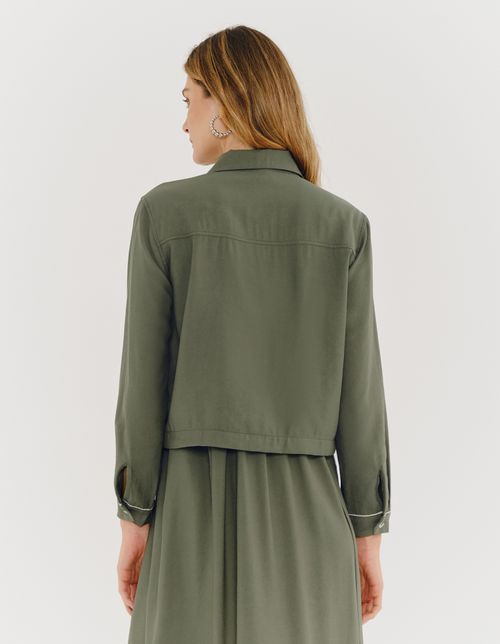 Camisa Recorte Vivo Contrastante - Verde Militar