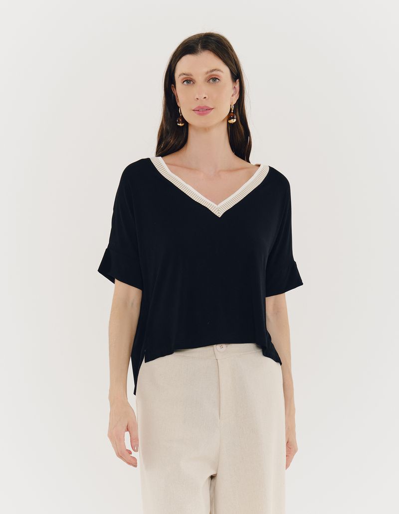 029406_0002_1-BLUSA-DECOTE-RETILINEA