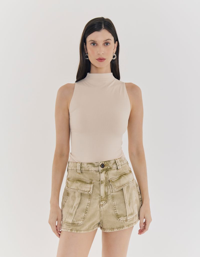 900175_1052_5-SHORT-SARJA-CINTURA-ALTA--COM-BOLSOS