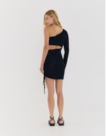 900236_0002_2-VESTIDO-TRICOT-OMBRO-SO-RECORTE-LATERAL