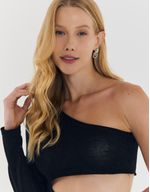900236_0002_4-VESTIDO-TRICOT-OMBRO-SO-RECORTE-LATERAL