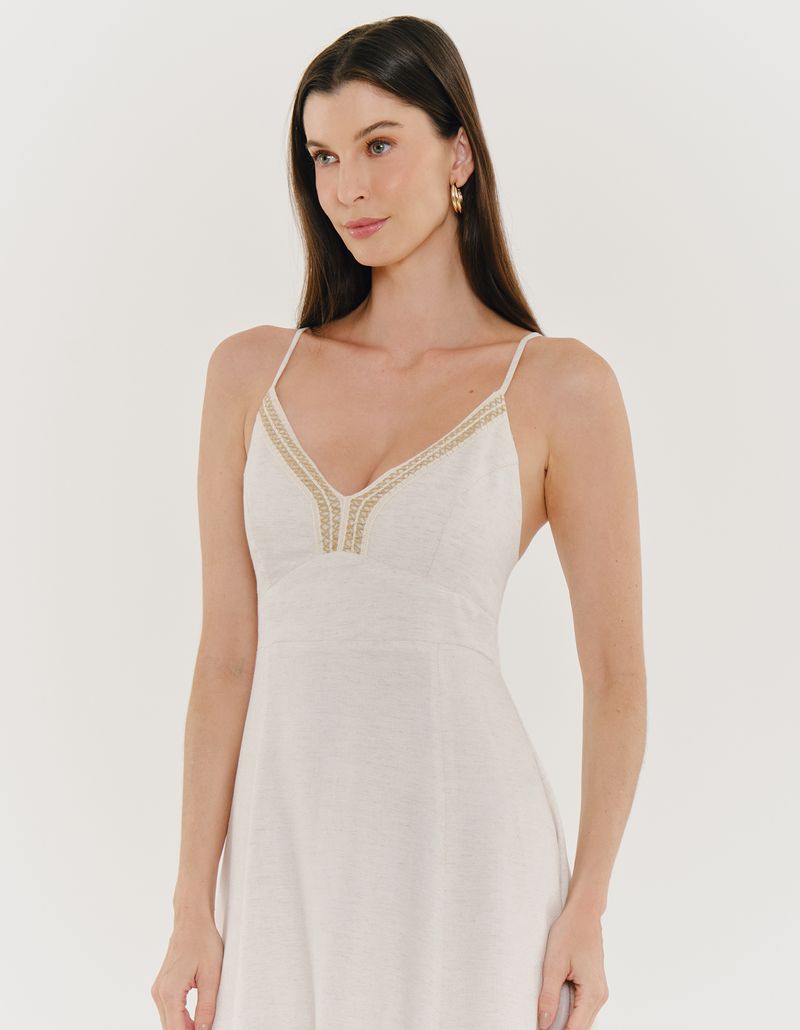 023947_0033_3-VESTIDO-LINEN-APLICACAO-DECOTE