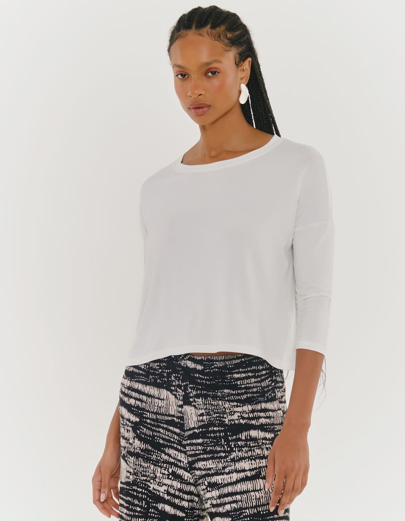 026233_0003_1-BLUSA-AMPLA-7-8-DECOTE-CANOA