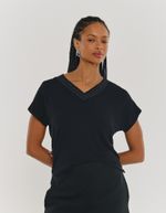 027737_0002_1-BLUSA-CROPPED-PESPONTOS