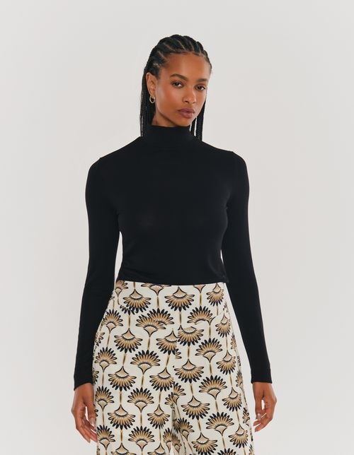 Blusa Gola Alta - Preto