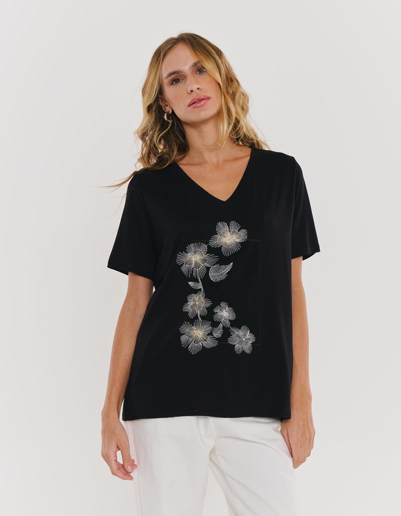 029789_0002_4-BLUSA-BORDADO-FLORES-OFF