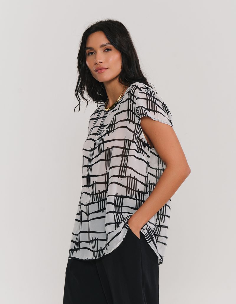 028037_1085_1-BLUSA-ESTAMPADA-GRAFICO