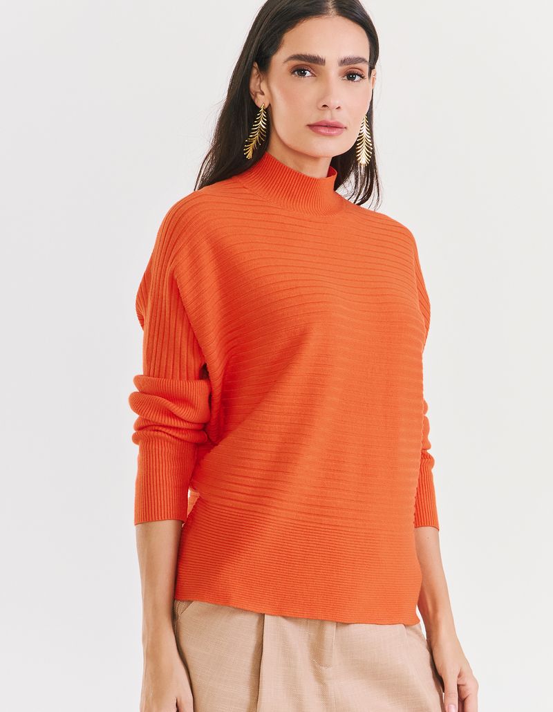 029837_0009_4-BLUSA-TRICOT-AMPLA-GOLA-ALTA