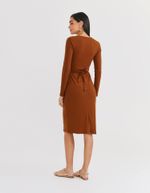 029506_0007_2-VESTIDO-MIDI-CANELADO-COM-TRANSPASSE