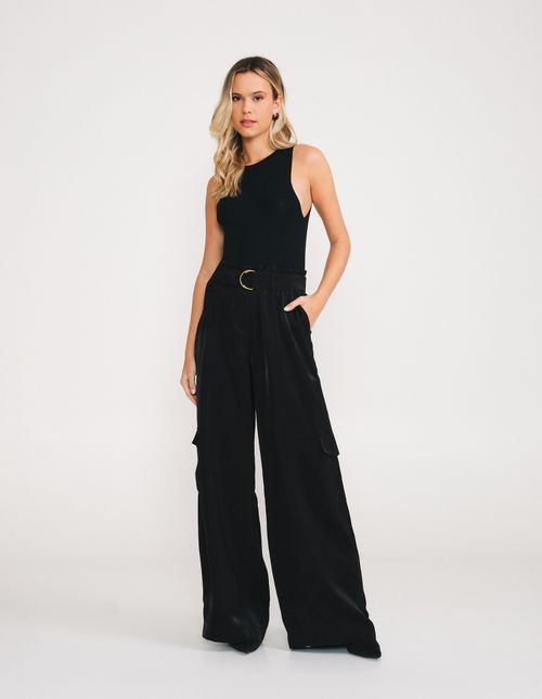 Calça Cargo Acetinada Com Cinto - Preto