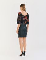 029898_0002_2-SAIA-PU-COM-BOLSOS