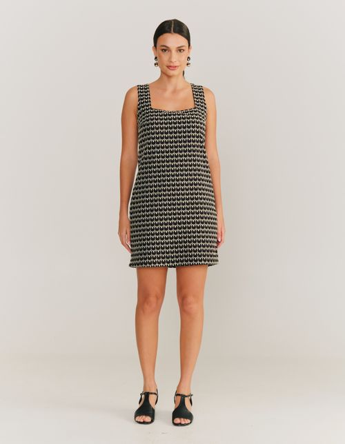 Vestido Curto Decote Quadrado Bordados - Preto