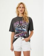 800125_0023_1-SHORT-JEANS-FENDINHA-LATERAL