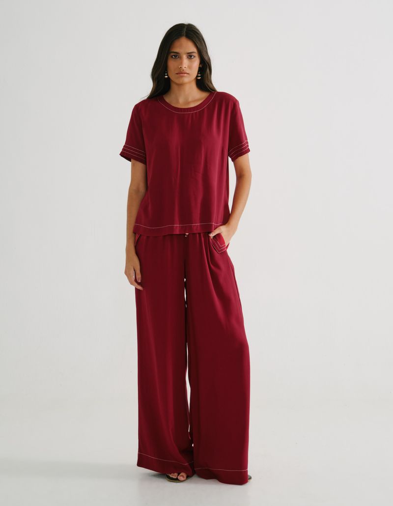 030234_1320_2-BLUSA-MANGA-CURTA-DETALHE-PESPONTO