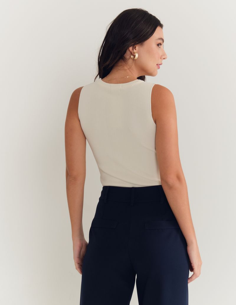 029419_0004_2-BLUSA-TRICOT-DECOTE-REDONDO-CANELADO