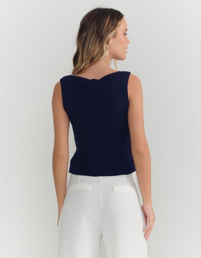 027756_0030_2-REGATA-TRICOT-DETALHE-DECOTE-V