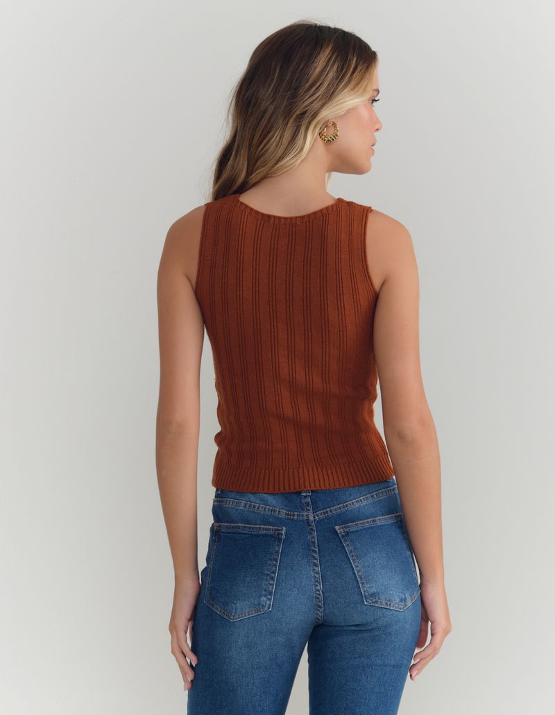 028696_1261_2-REGATA-TRICOT-CANELADO-DECOTE-V