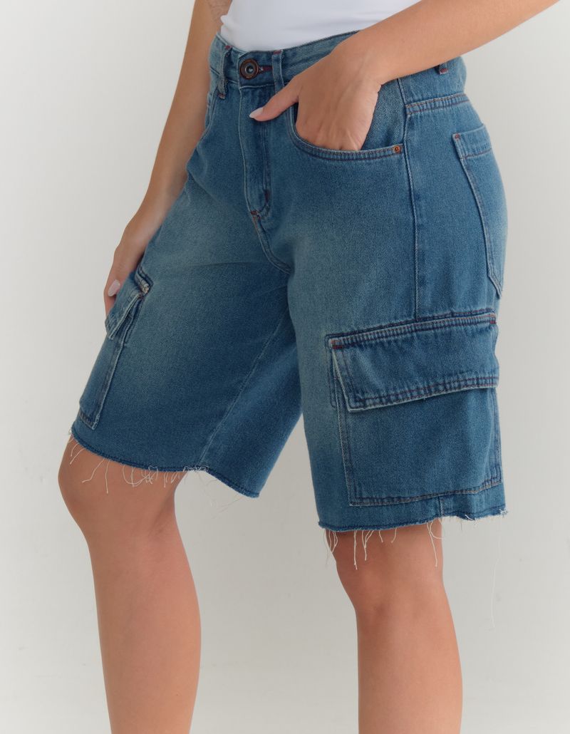 900024_1115_3-BERMUDA-JEANS-CICLISTA-BOLSOS-LATERAIS