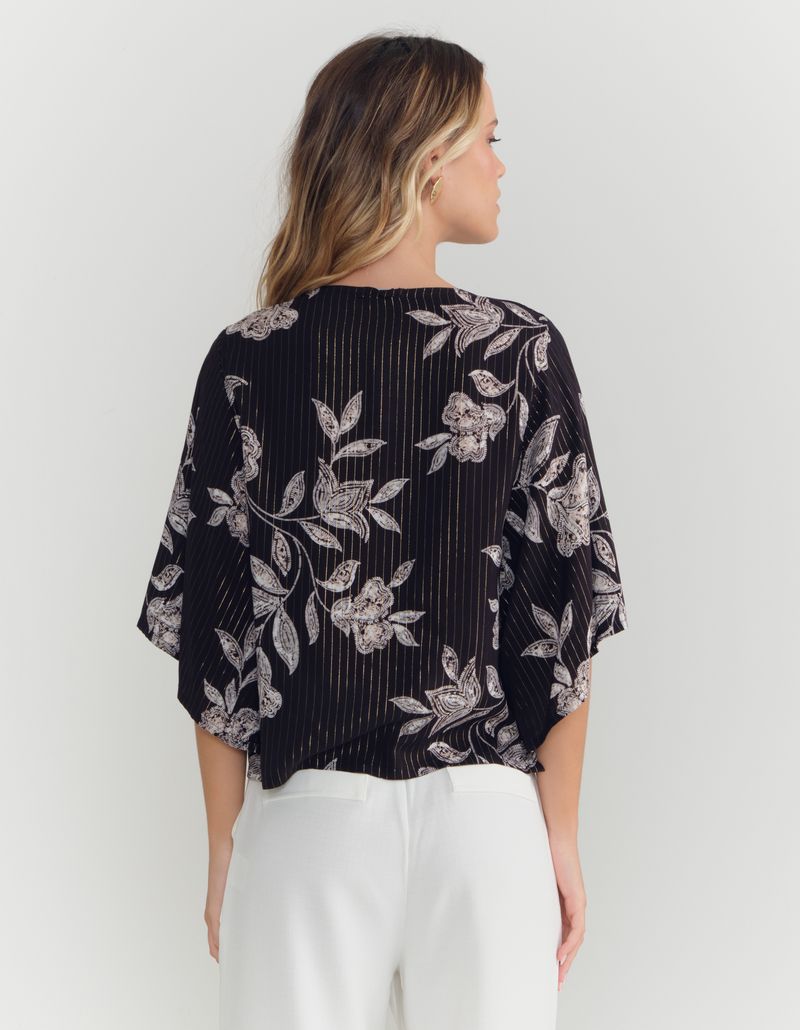 030328_0002_2-BLUSA-ESTAMPADA-FLORAL-BORDADO