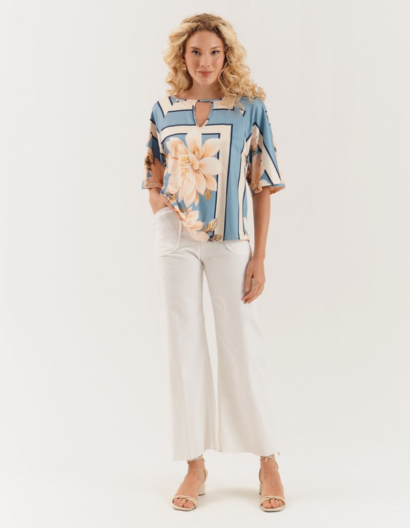 030461_1060_3-BLUSA-ESTAMPADA-FLORAL-QUADROS
