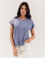 027990_1115_1-BLUSA-MALHA-BORDADO-FOLHA