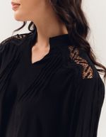 029124_0002_4-BLUSA-DETALHE-MANGA
