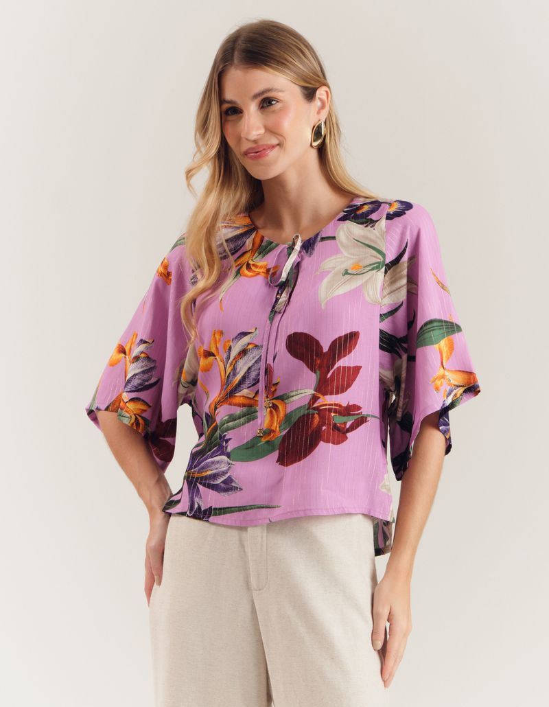 030588_1000_1-BLUSA-ESTAMPADA-LIRIO-LILAS