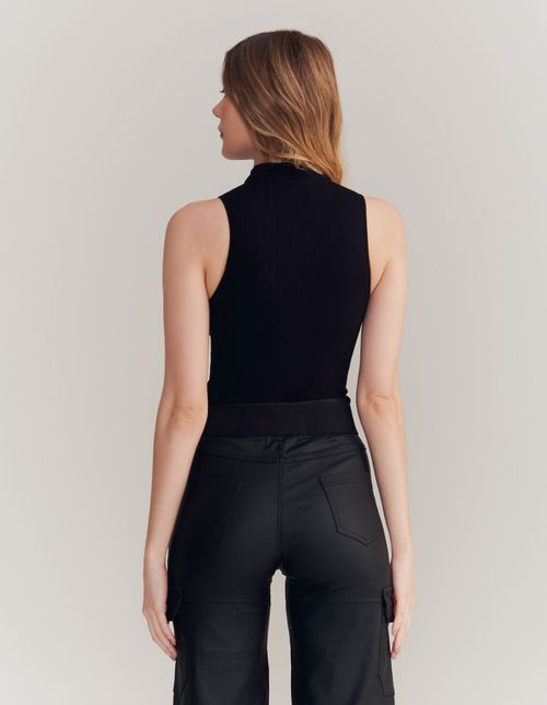 Blusa Under Gola Alta - Preto
