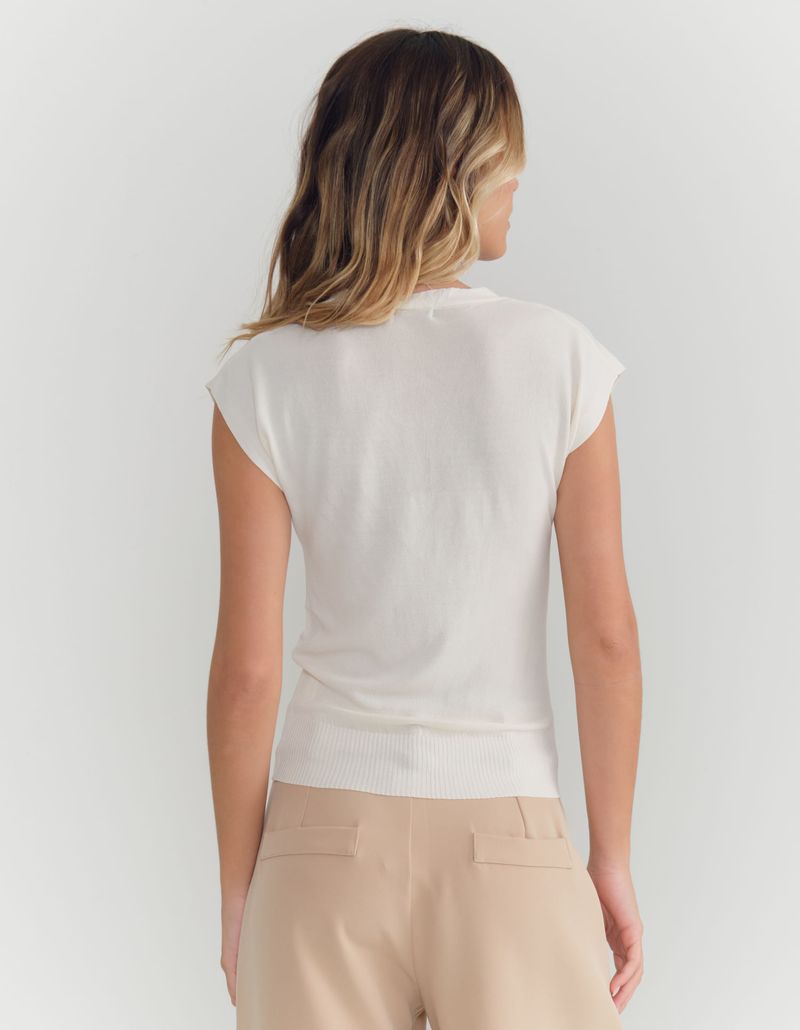 030242_0004_2-BLUSA-TRICOT-DECOTE-V-COMFY