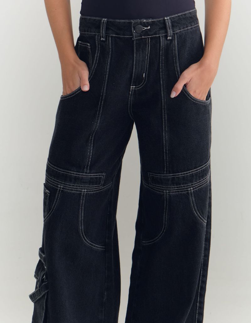 800221_0002_0-CALCA-BLACK-JEANS-SKATER-BOLSOS