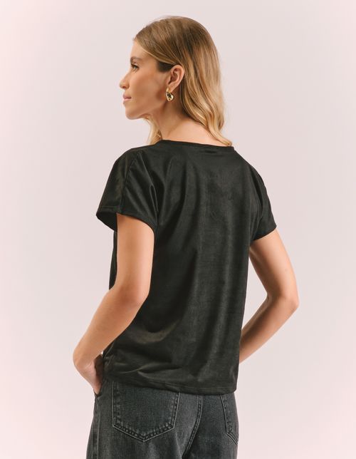 Blusa Gola v Suede - Preto