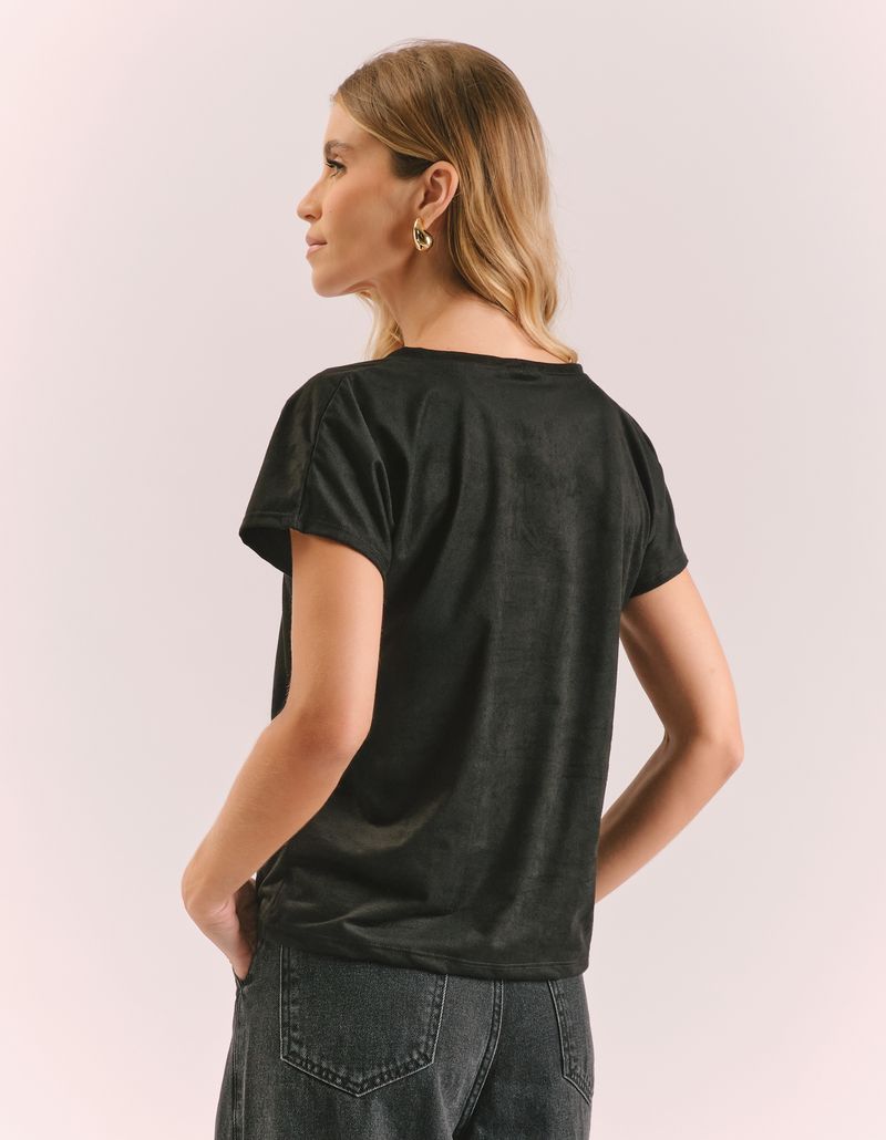 030621_0002_2-BLUSA-GOLA-V-SUEDE