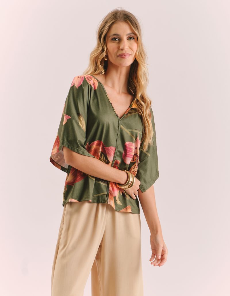 030771_1026_4-BLUSA-ESTAMPADA-SILVESTRE