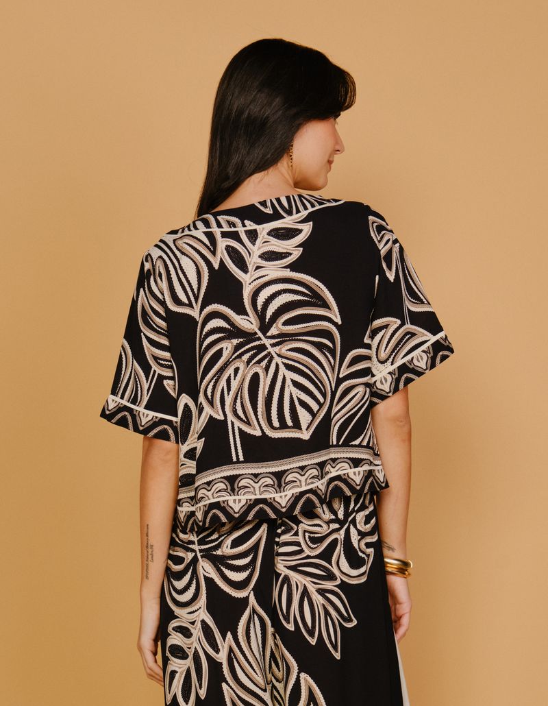 030754_0002_2-BLUSA-ESTAMPADA-SALMA