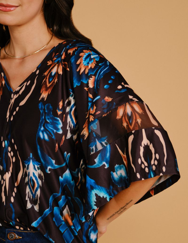 030770_0002_3-BLUSA-ESTAMPADA-ZAFIRA