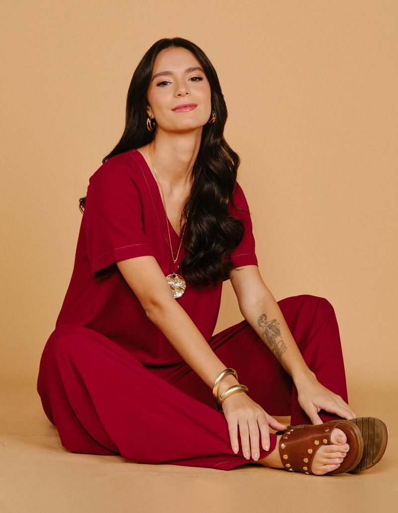 030874_0011_5-BLUSA-DETALHE-PESPONTOS-CONTRASTANTES