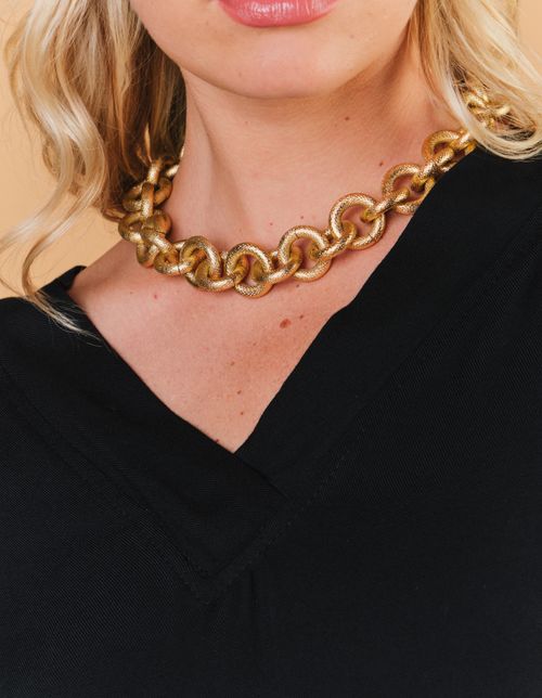 Colar Curto Elo Textura - Dourado