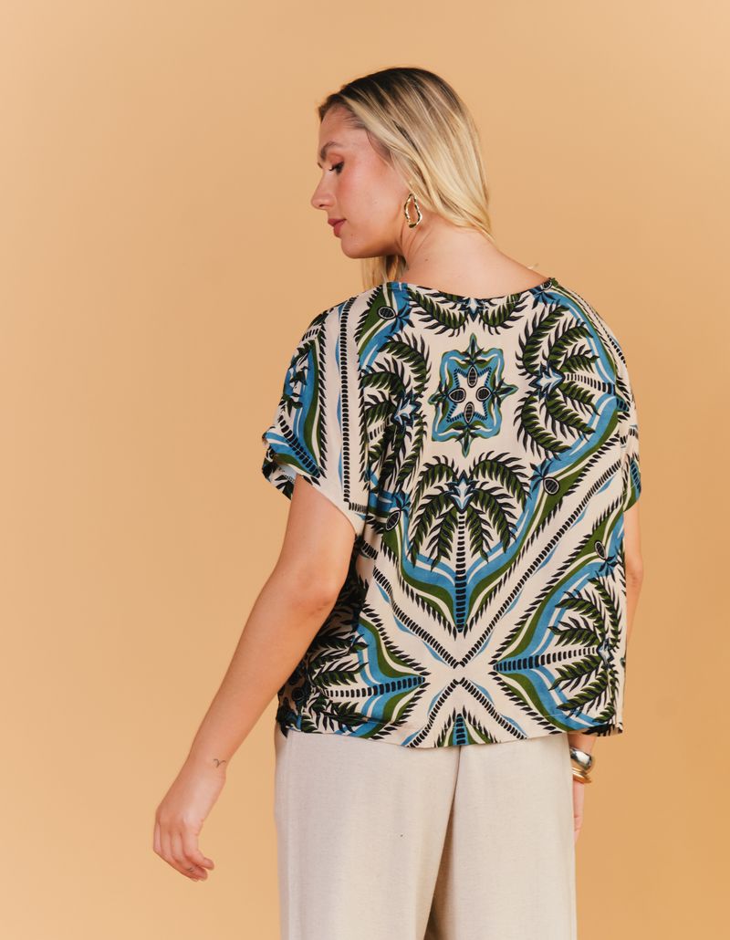 031013_0035_2-BLUSA-ESTAMPADA-LENCO-COQUEIRO