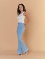 029318_0023_1-CALCA-JEANS-FLARE-BOLSOS-FRENTE