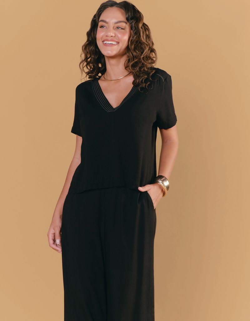 031023_0002_1-BLUSA-DECOTE-V-PESPONTOS